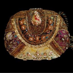 Vintage like new Mary Francis Beaded Brocade clamshell bag
